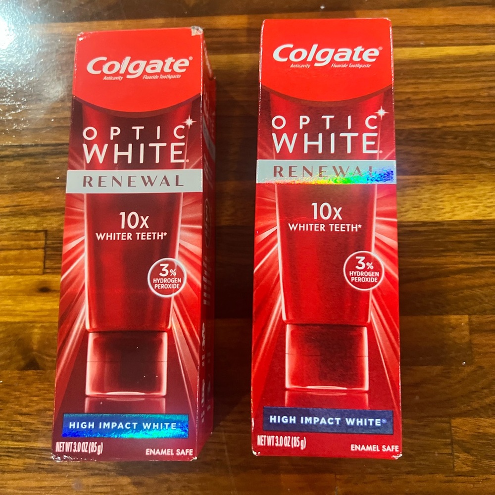 Colgate Optic White Renewal Toothpaste